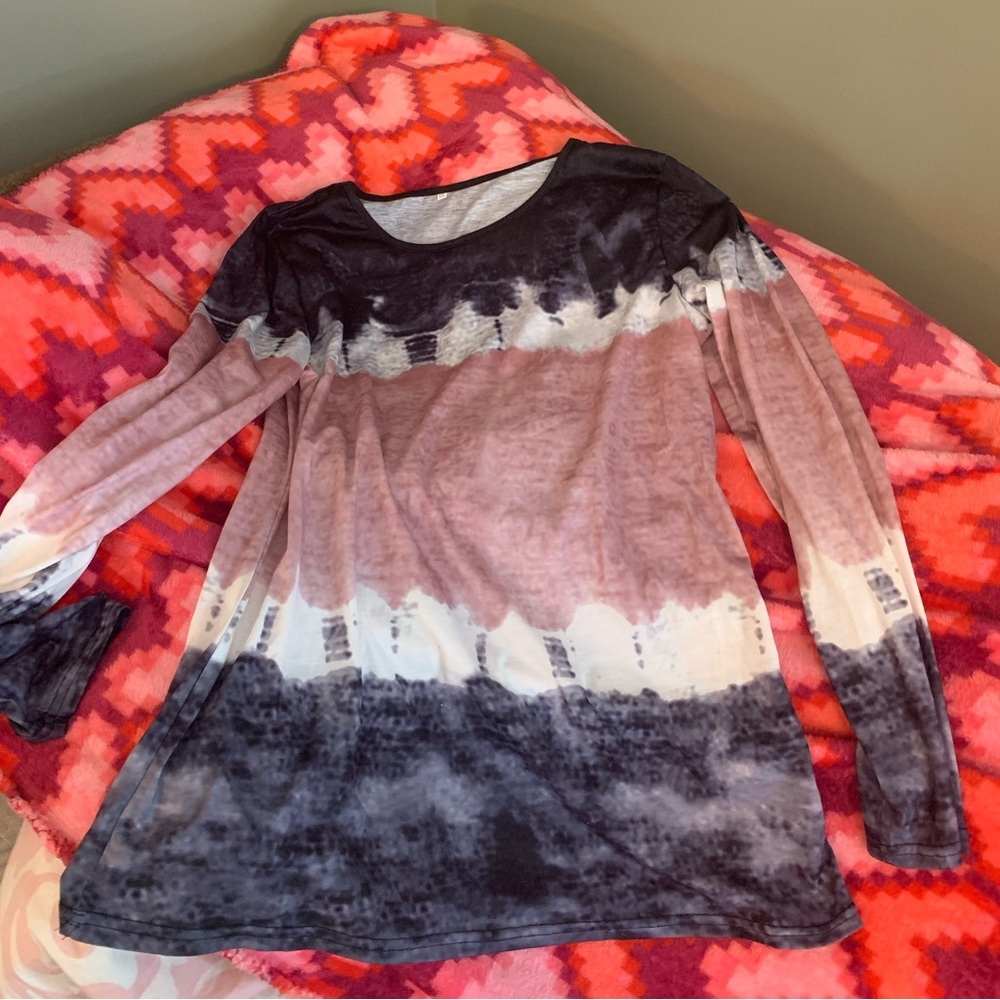 Pink/blue/white tie dye tunic